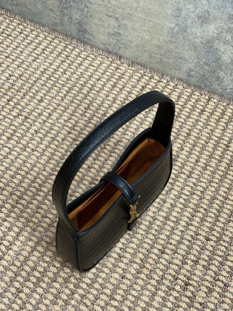Y51 hobo bags